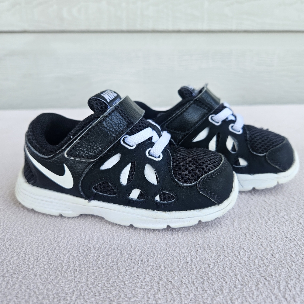 Nike Fusion Run 2 Athletic Sneaker Toddler SZ 7C Black Hook & Loop 599803-008